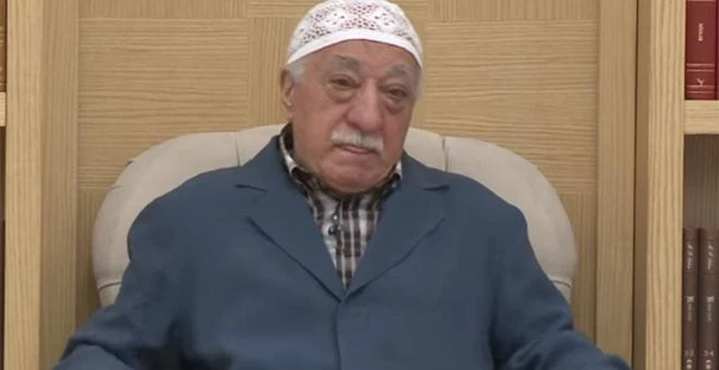 Στα μαχαίρια Ερντογάν-Γκιουλέν: Τούρκος ιεροκήρυκας για Κόσοβο: «Αεροπειρατής» η Άγκυρα